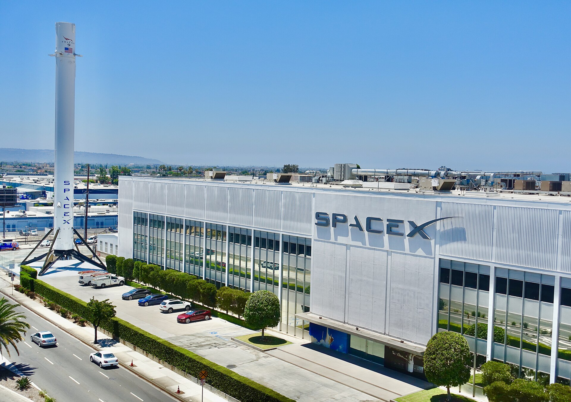 FT Schools - SpaceX's ambitious record IPO
