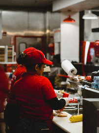 Un emploi étudiant pour responsabiliser votre ado