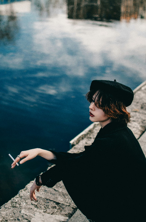 Trop de tabac dans les films français