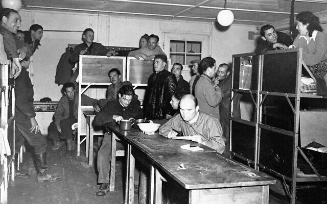 Post-war displacement in Europe: How was displacement experienced by different groups