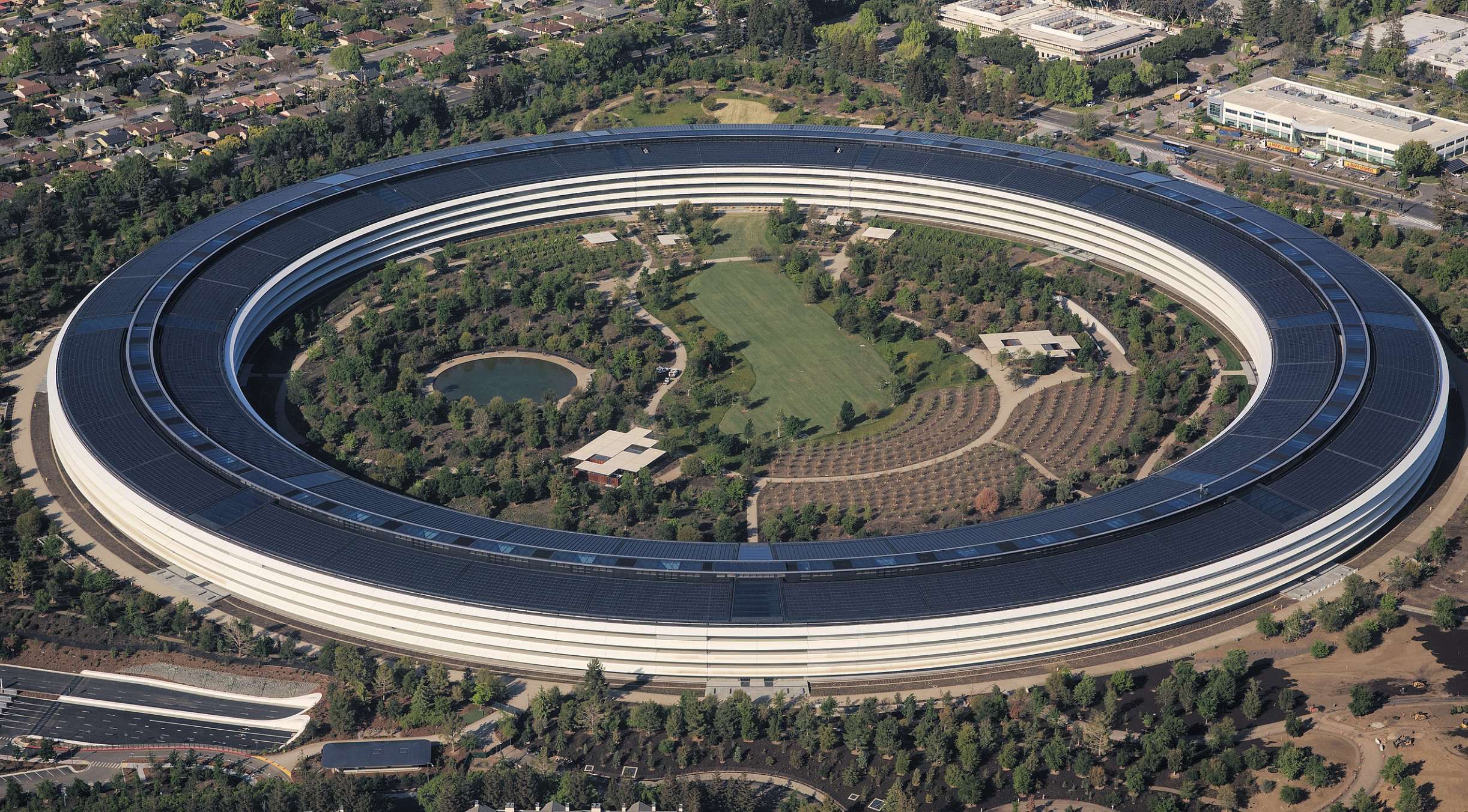 b) Silicon Valley and the Digital Revolution
