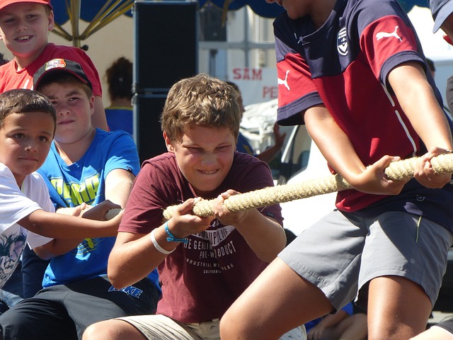 Grab bag: Tug-of-war