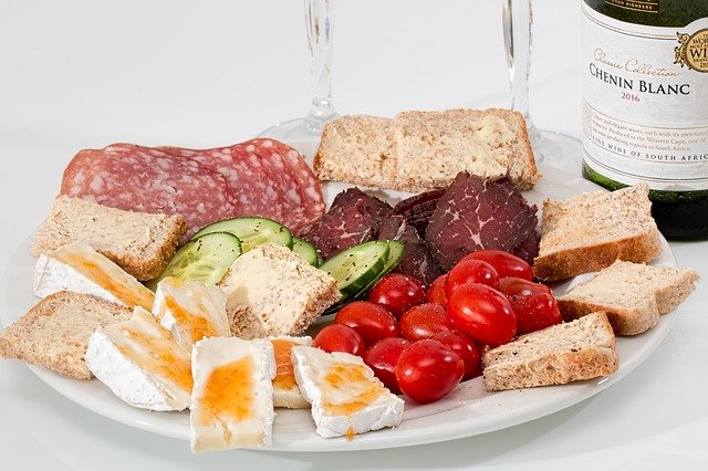 La pirámide de la alimentación y sus críticas (profesores)
