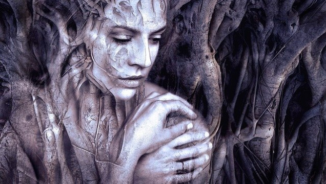La mujer habitada
